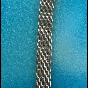 Gold bracelet